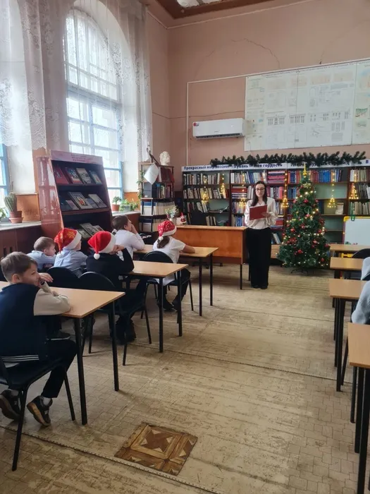 blrYwYvOFZ_YXugrEuLНовогодний серпантин