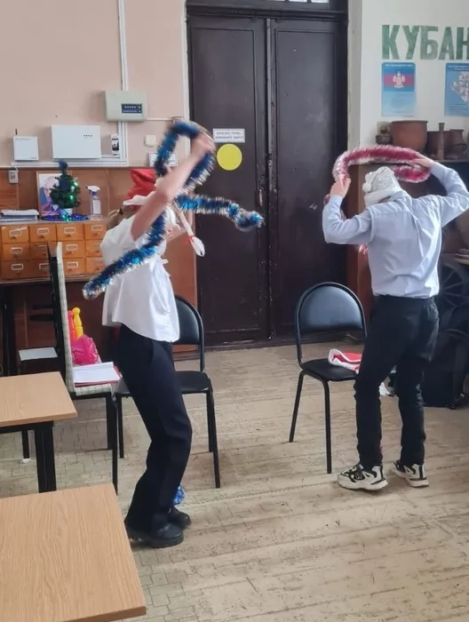 Новогодний серпантин 3